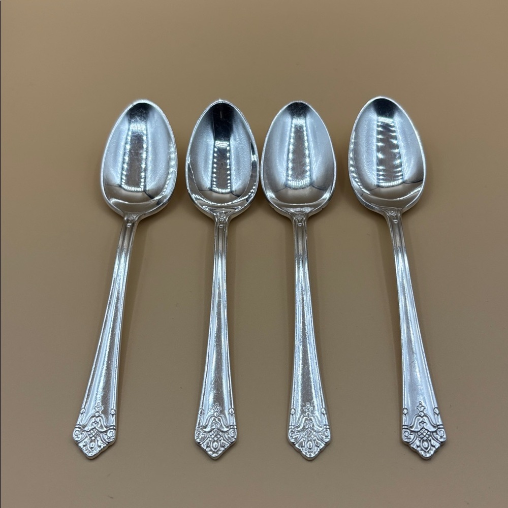 1847 Rogers Bros (IS) Her Majesty - Four Teaspoon #4